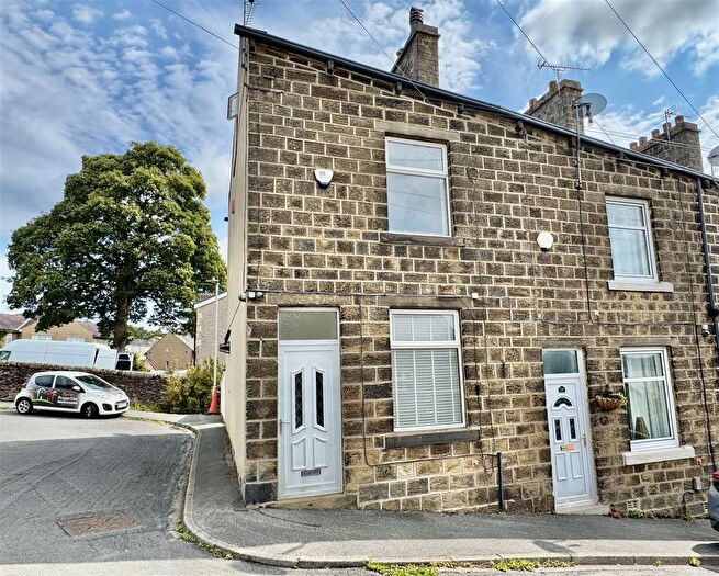 2 Bedroom End Terrace House For Sale In Apsley Street, Oakworth, Keighley, BD22
