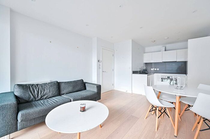 1 Bedroom Flat For Sale In Blackfriars Road, Southwark, London, SE1
