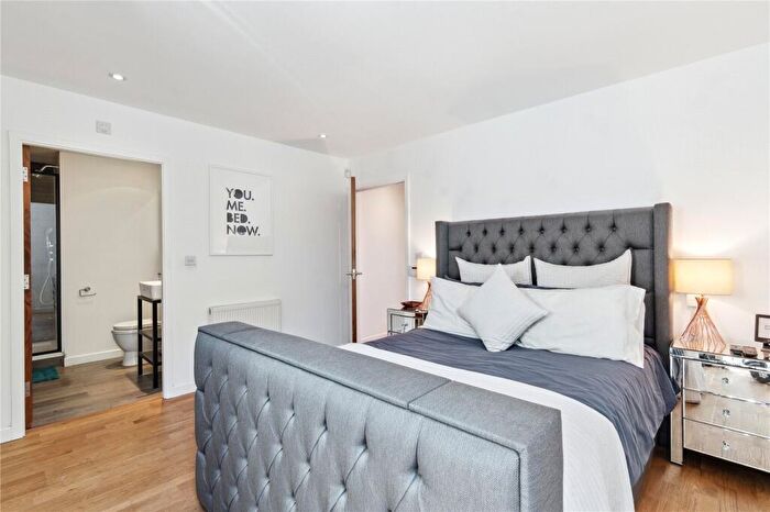 2 Bedroom Flat To Rent In Ecclesbourne Road, Islington, N1