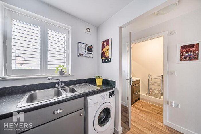2 Bedroom End Of Terrace House For Sale In Wool, BH20
