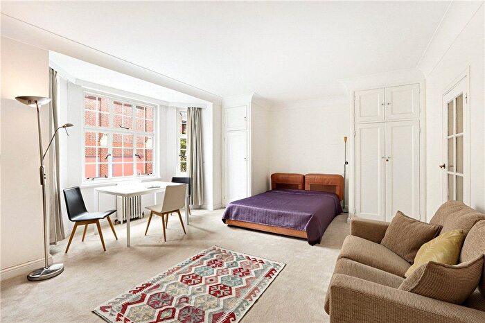Studio To Rent In Donovan Court, Drayton Gardens, London, SW10