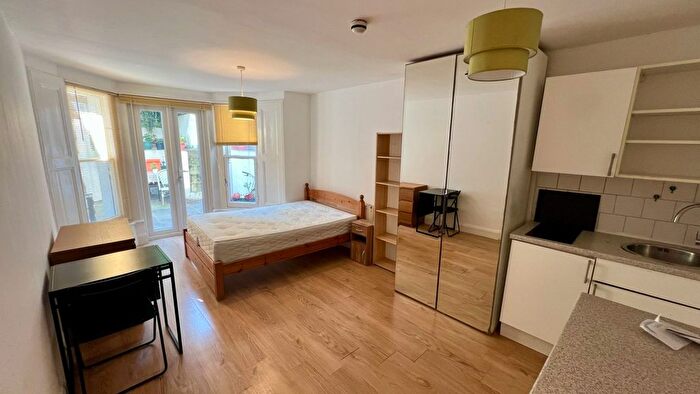 Terraced House To Rent In Sinclair Road, London, W14