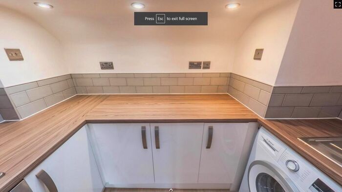 2 Bedroom Flat To Rent In Redcliffe Road, Nottingham, NG3