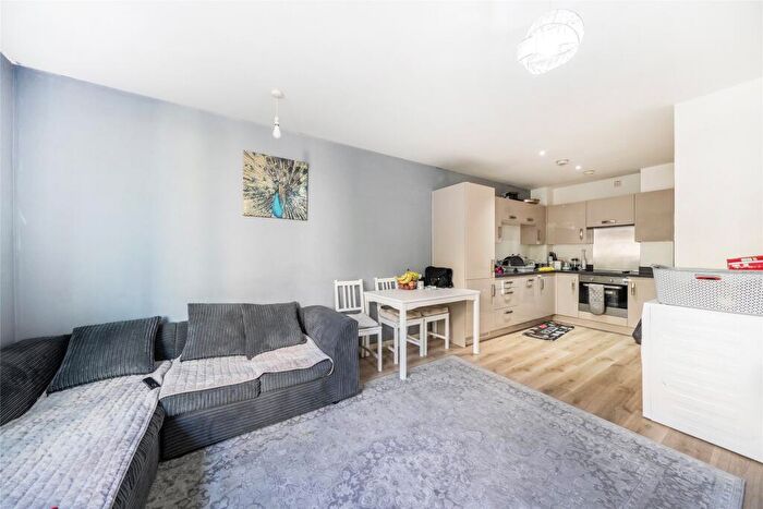 1 Bedroom Apartment For Sale In Capitol Way, London, NW9