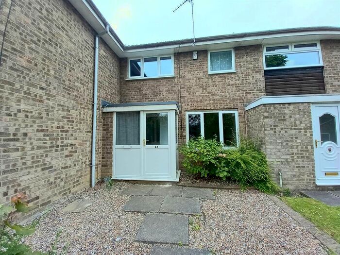 3 Bedroom Town House To Rent In Farnham Walk, West Hallam, Ilkeston, DE7