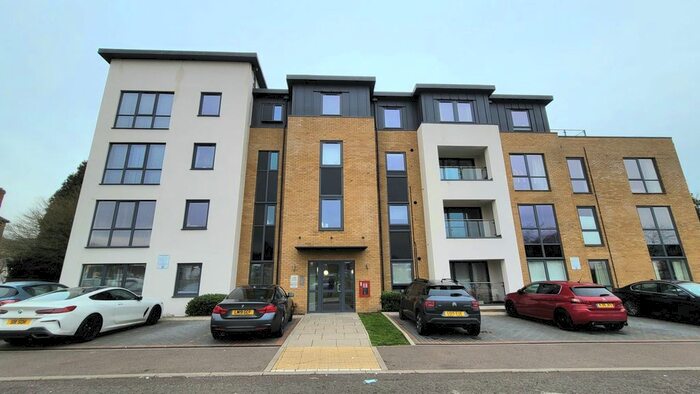 1 Bedroom Flat To Rent In St. Albans Road, Garston, Watford, WD25