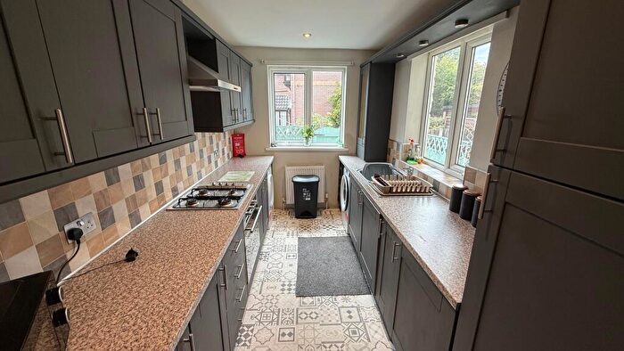 2 Bedroom House To Rent In Terrace Road, Parkgate, Rotherham, S62