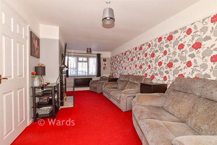 3 Bedroom Terraced House For Sale In Whitehall Bridge Road, Canterbury, Kent, CT2