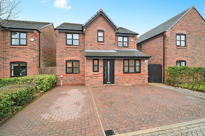 4 Bedroom Detached House For Sale In Blackthorn Road, Hazel Grove, SK7