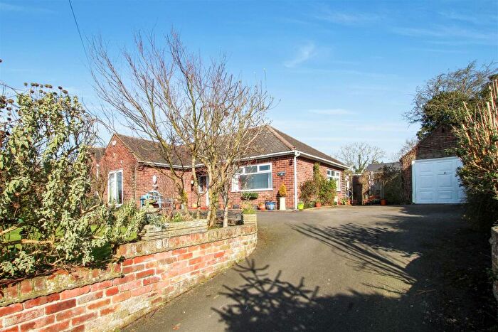 3 Bedroom Detached Bungalow For Sale In Measham Road, Acresford, Swadlincote, DE12