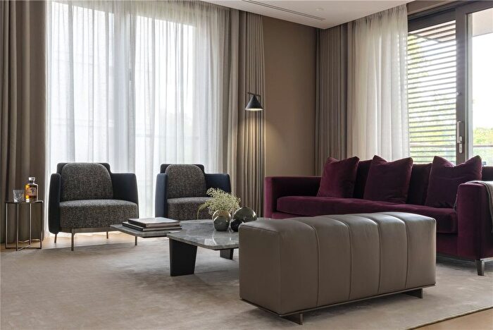 2 Bedroom Flat To Rent In Holland Park Villas, London, W8