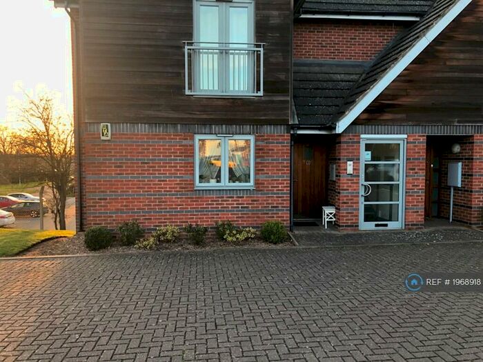 Studio To Rent In Boughton Road, Rugby, CV21