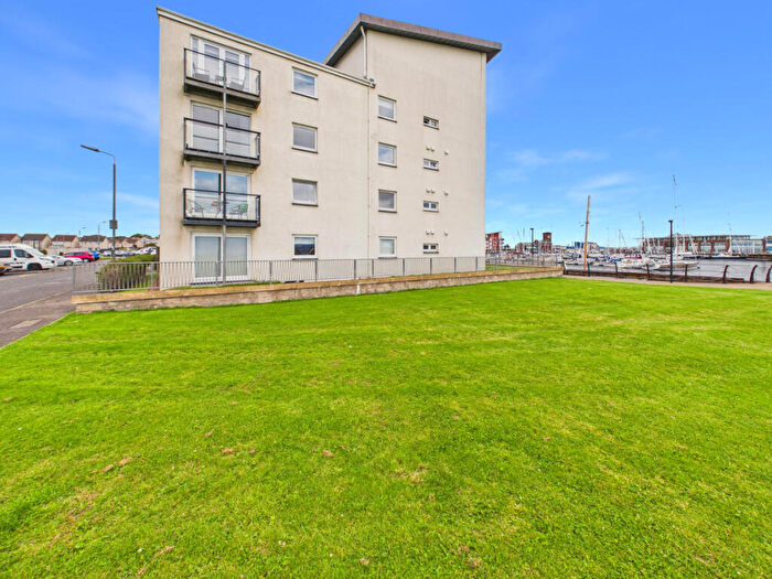 3 Bedroom Apartment For Sale In Mariners View, Ardrossan, KA22