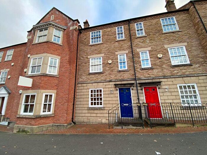 3 Bedroom Terraced House To Rent In St Giles Row, Lower High Street, Stourbridge, DY8