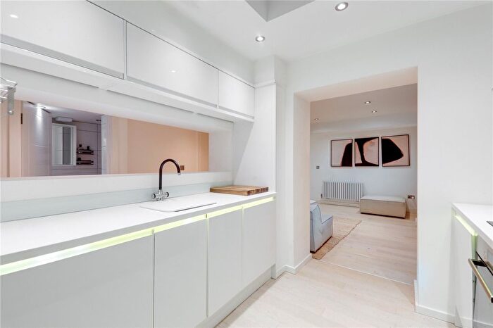 2 Bedroom Flat For Sale In Gloucester Place, Marylebone, London, NW1