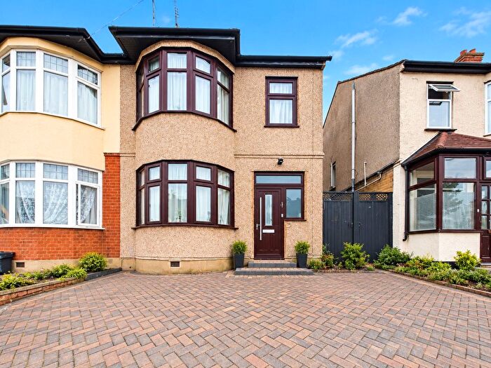 3 Bedroom Semi-Detached House For Sale In Park Lane, Hornchurch, RM11
