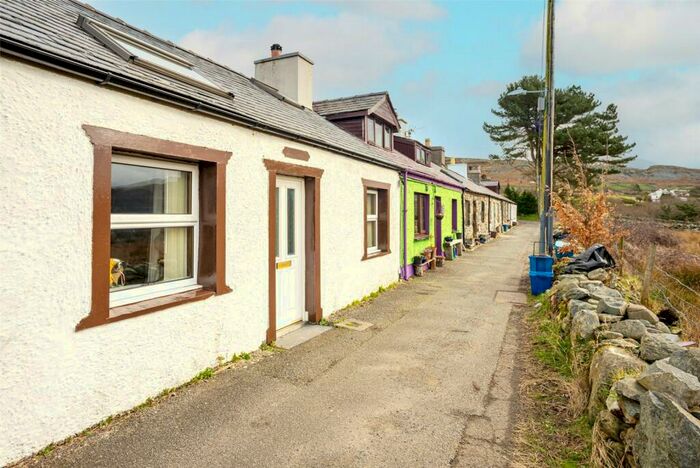 3 Bedroom Terraced House For Sale In Tan Y Foel, Carneddi, Bethesda, Bangor, LL57