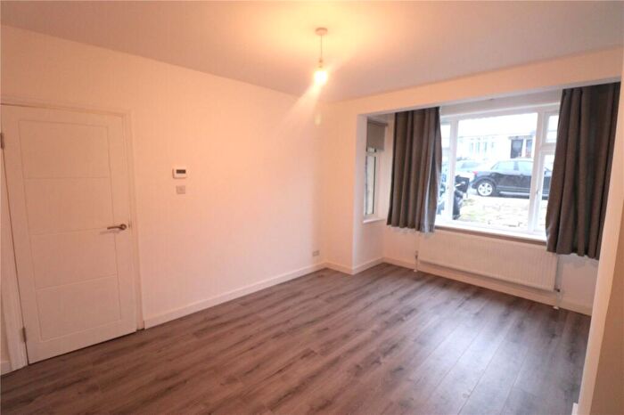 1 Bedroom Maisonette To Rent In Burgess Avenue, Kingsbury, London, NW9
