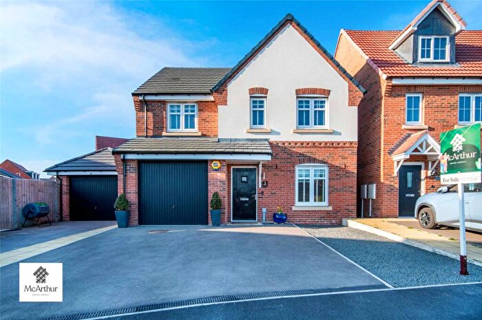 4 Bedroom Detached House For Sale In Awsworth Place, Harworth & Bircotes, Doncaster, South Yorkshire, DN11