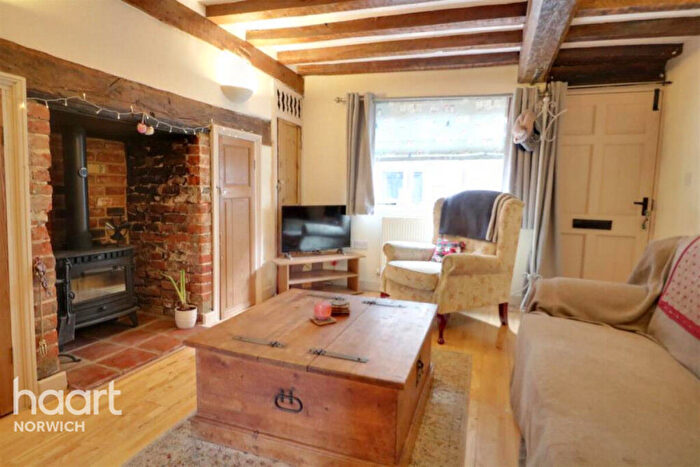 2 Bedroom Terraced House To Rent In Bridewell Street, Wymondham, NR18