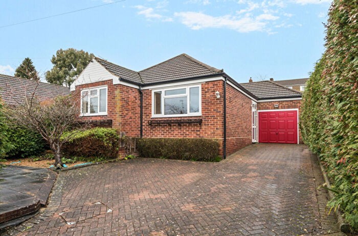 2 Bedroom Bungalow For Sale In Farnham Park Close, Farnham, Surrey, GU9