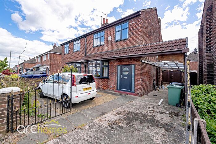 3 Bedroom Property For Sale In Atherton Road, Hindley Green, Wigan, WN2