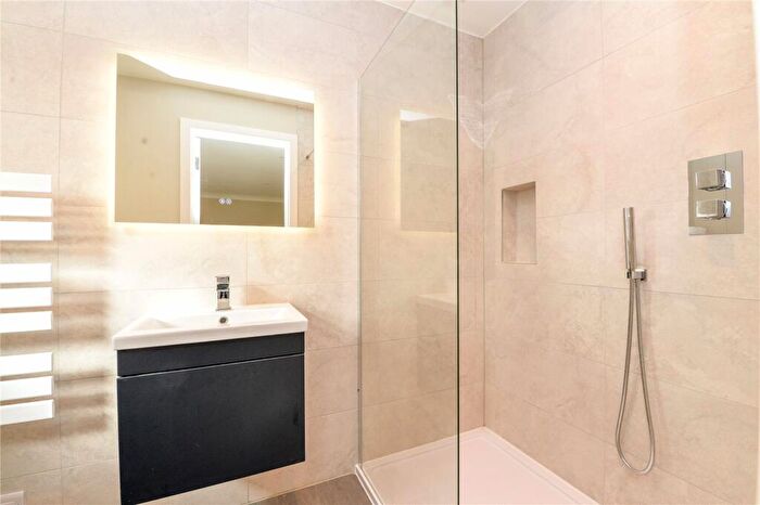 4 Bedroom Bungalow For Sale In Compton Road, New Milton, Hampshire, BH25