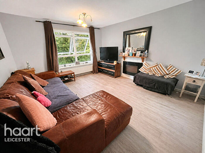 1 Bedroom Apartment For Sale In Lime Grove Close, Leicester, LE4