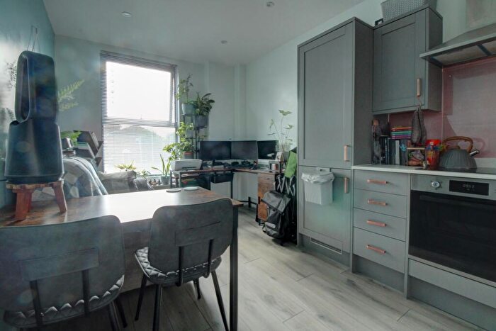 1 Bedroom Apartment For Sale In Romany Road, Worthing, BN13