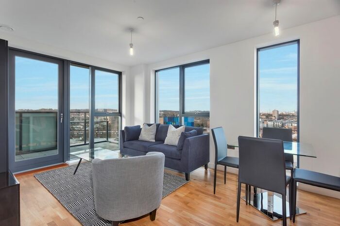 2 Bedroom Flat To Rent In The Greenwich Collection, Centenary Heights, Greenwich, SE10