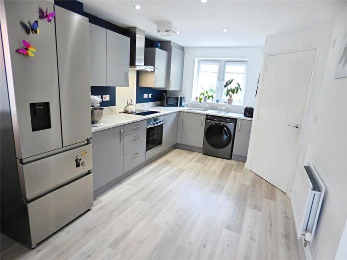 2 Bedroom Semi-Detached House For Sale In Cranesbill Road, Curbridge, Southampton, SO30