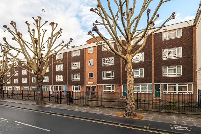 2 Bedroom Flat For Sale In Royal College Street, Camden Town, NW1