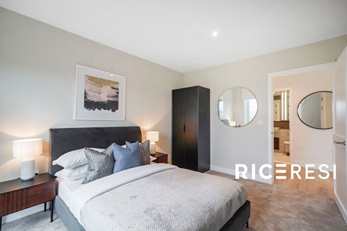 2 Bedroom Flat To Rent In Astell Road, Bufton House, SE3