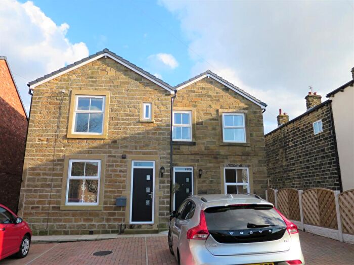 2 Bedroom Flat To Rent In Quarry Lane, Morley, LS27