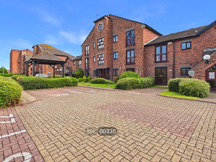 1 Bedroom Apartment To Rent In Kingston Wharf, Kingston Street, Hull Marina, HU1