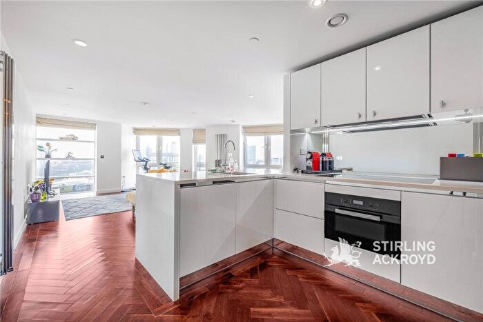 2 Bedroom Apartment To Rent In City Road, London, EC1V