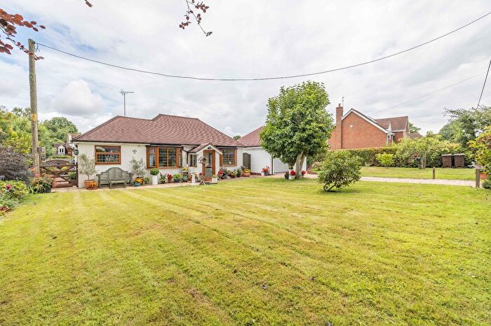 3 Bedroom Bungalow For Sale In Canterbury Road, Ashford, TN25