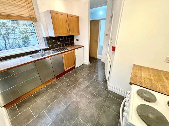2 Bedroom Flat To Rent In Cowbridge Road East, CF5