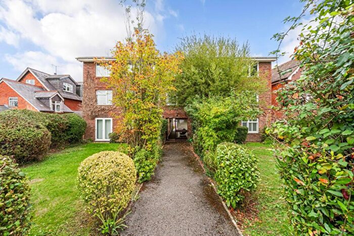 2 Bedroom Apartment For Sale In Hampshire, Lyndhurst, SO43