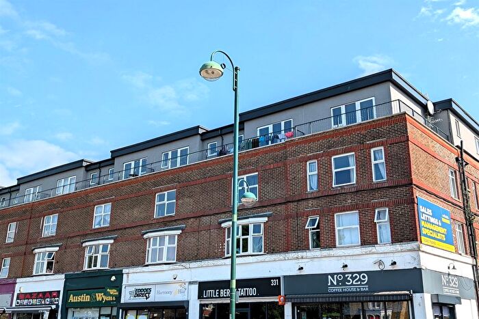 2 Bedroom Flat To Rent In Burlington Mansions, SO15