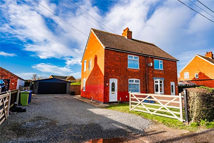 2 Bedroom Semi-Detached House For Sale In Roxton Avenue, Keelby, Grimsby, DN41