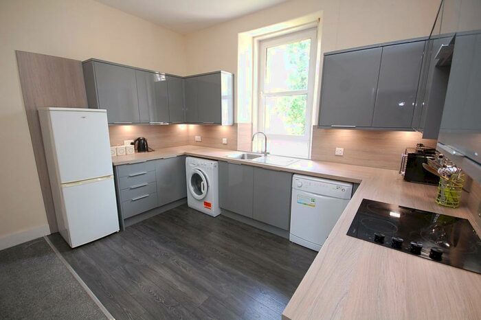 4 Bedroom Flat To Rent In Dunbar Street, City Centre, Aberdeen, AB24