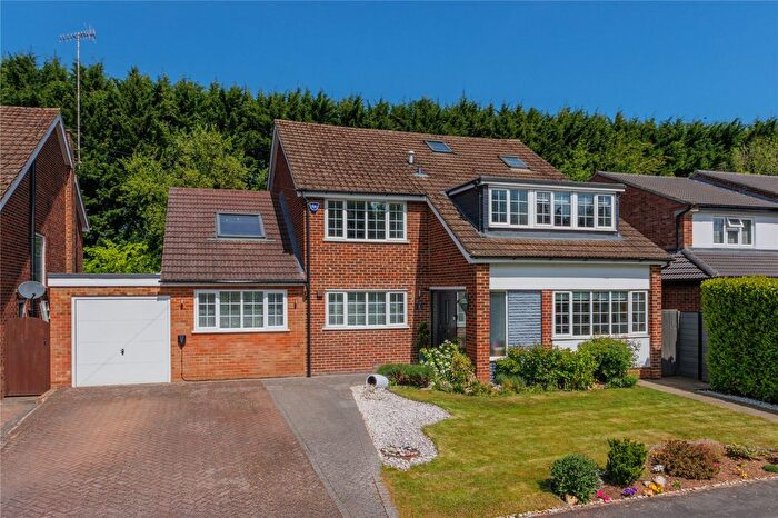 5 Bedroom Detached House For Sale In The Heath, Radlett, Hertfordshire, WD7
