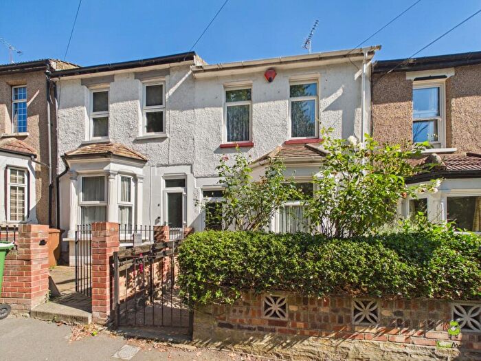 3 Bedroom Terraced House For Sale In Upper Holly Hill Road, Belvedere, Kent, DA17