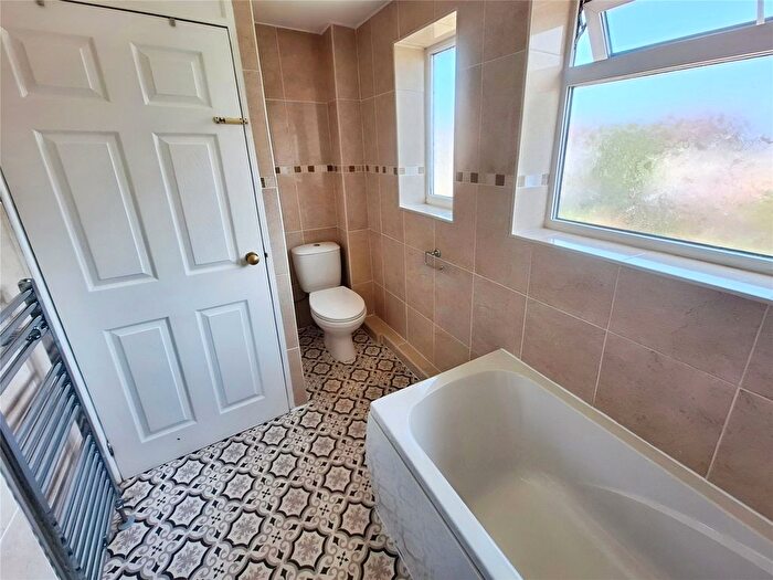 3 Bedroom Terraced House For Sale In Dorlecote Place, Nuneaton, Warwickshire, CV10