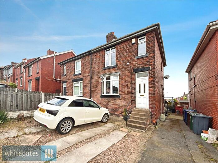 3 Bedroom Semi-Detached House For Sale In Longsight Road, Mapplewell, S75