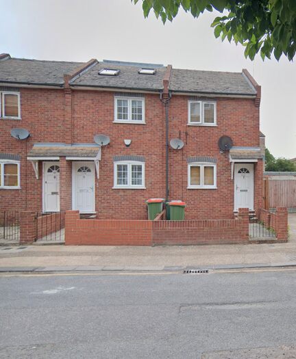 2 Bedroom Terraced House To Rent In Hatfield Road, London, E15