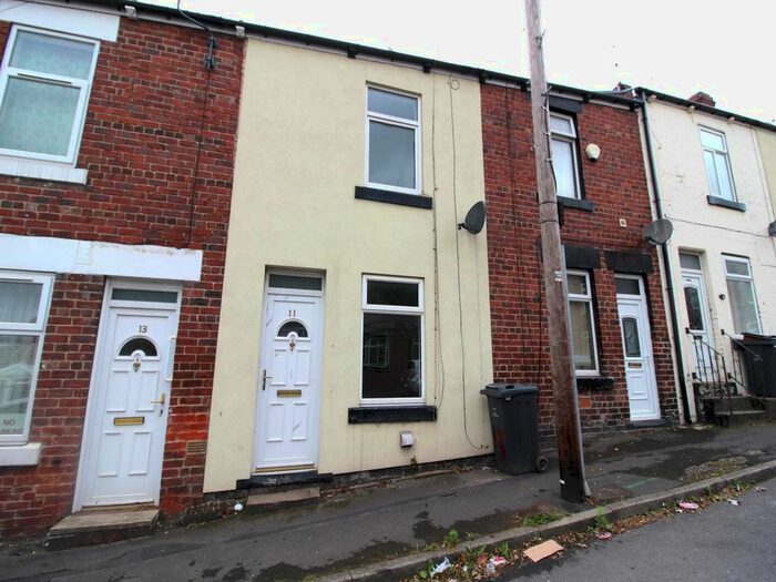 2 Bedroom Terraced House To Rent In New Street, Royston, Barnsley, S71