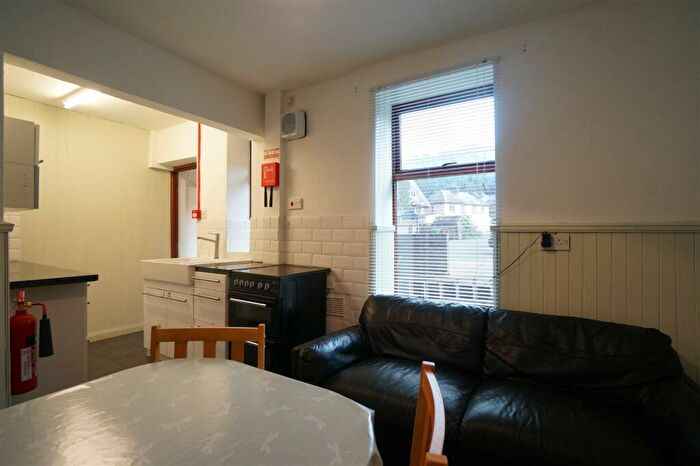 4 Bedroom House To Rent In Ashley Road, Bangor, LL57