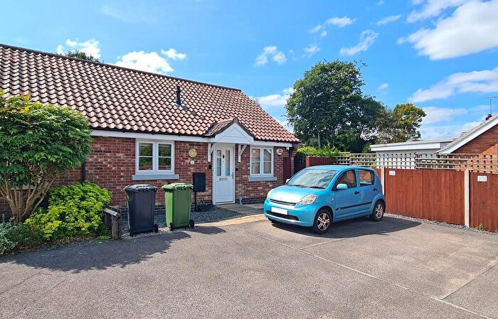 2 Bedroom Semi-Detached Bungalow For Sale In Arnold Pitcher Close, North Walsham, NR28